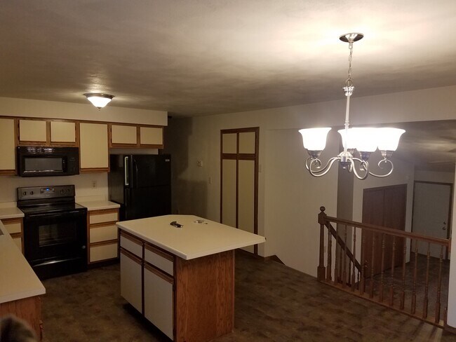 Photo - 2220-2 Skylark Dr