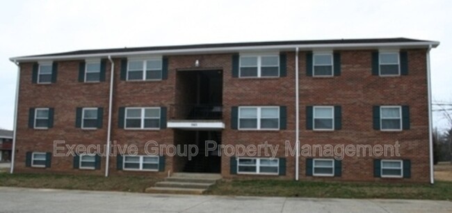 Building Photo - 365 Elmwood Dr Rental