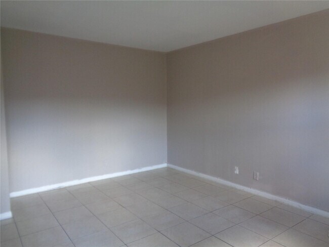 Photo - 101 NE 41st St Unit 10-A