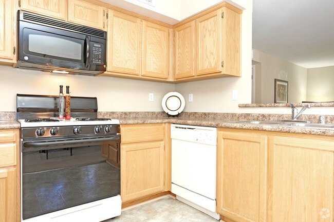 3BR,2BA-The August - Arbor Ridge