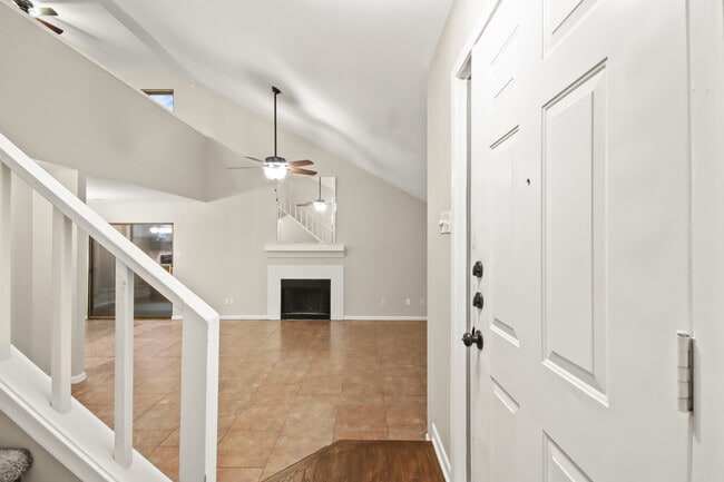 Photo - 7812 Theissetta Dr