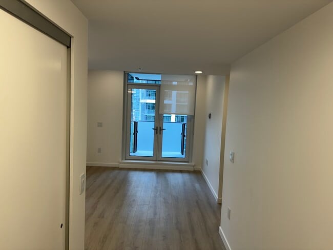 Building Photo - 10333 133 St Unit 1609