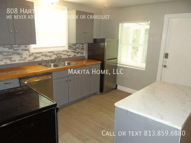 Photo - 808 Hart St