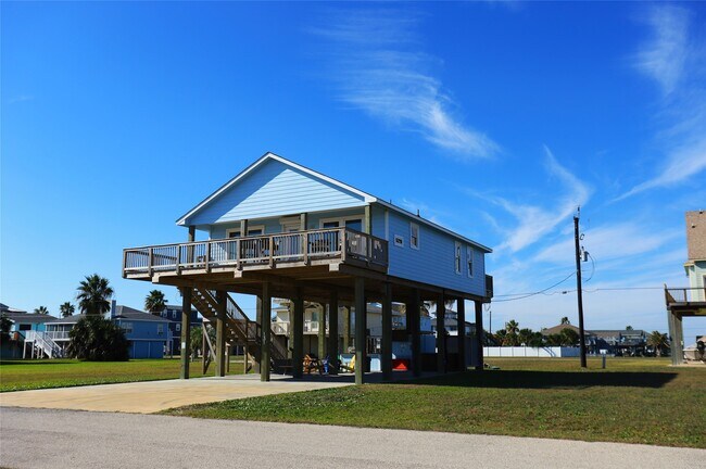 Photo - 131 Pieces of 8