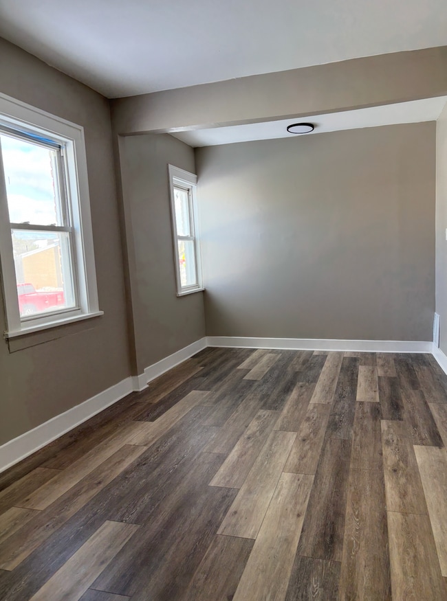 Photo - Spacious Open Concept Fully Renovated 3Bedroom 2 Bath Home