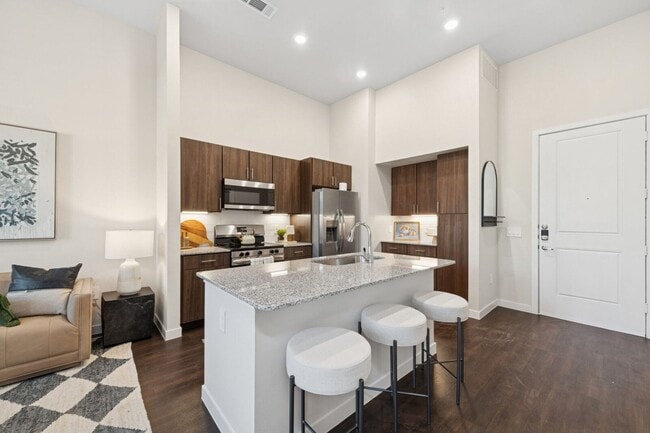 Photo - 2290 Forum Dr Unit 2215