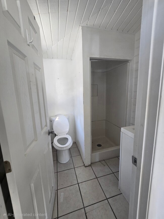 Photo - 3226 Newton Ave