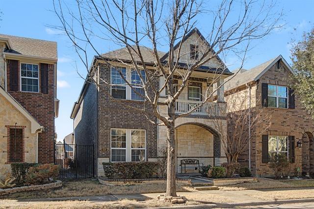 Photo - 228 Buckingham Ave