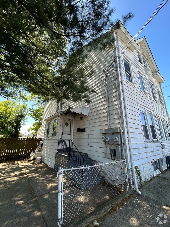 Building Photo - 403 Cummings Ave Unit 2 Rental