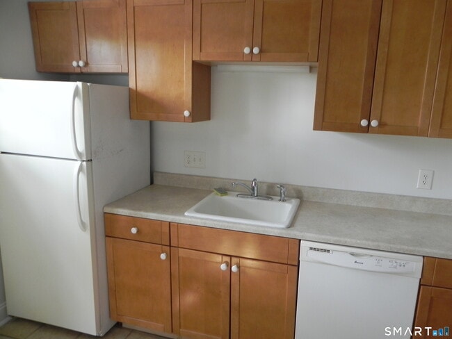 Photo - 17 Thames St Unit 3