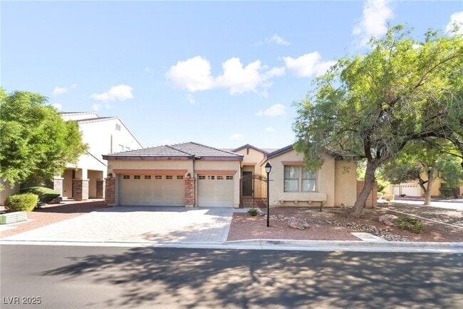 Photo - 8028 Flambeau St