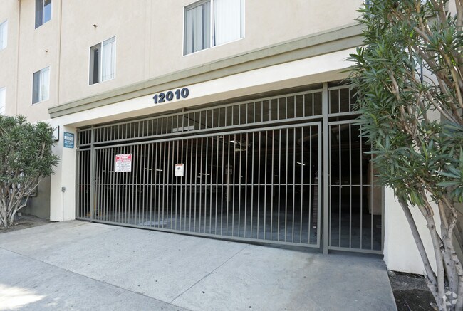 Photo - Academy Hall