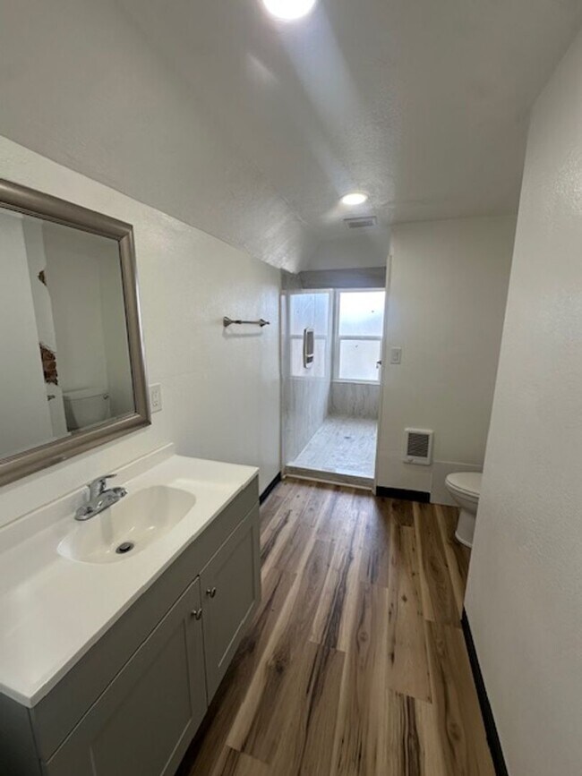 Building Photo - 901 Slate Ave NW Unit 901 B
