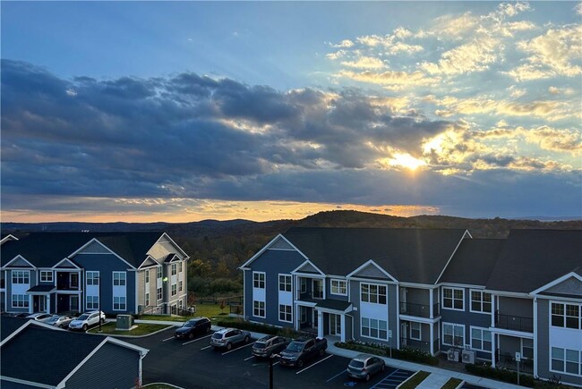 Building Photo - 9 Monticello Dr Unit 5201 Rental