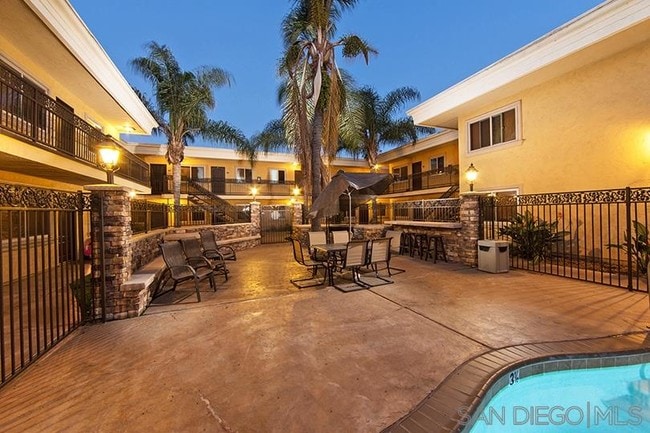 Common Area - 1450 Iris Ave Unidad 38
