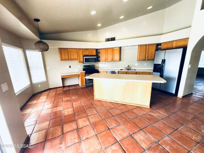 Photo - 11065 E Snyder Rd