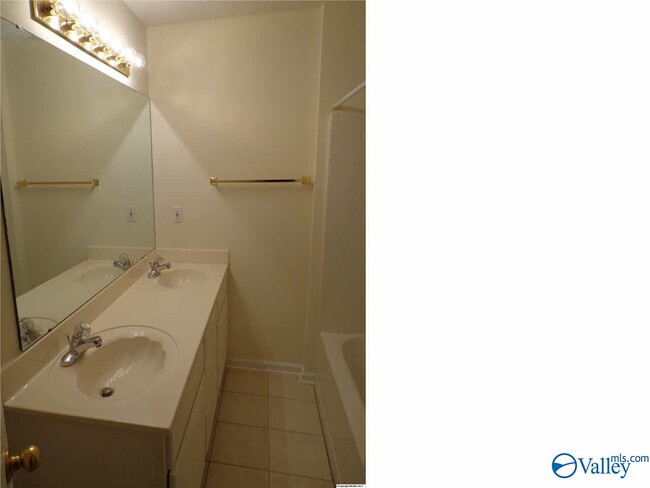 Photo - 121 Michli Rd