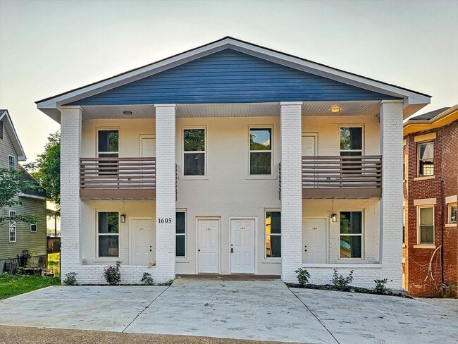 Building Photo - 1605 Dodds Ave Unit 101 Rental