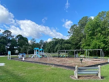 Photo - 400 Madison Ave