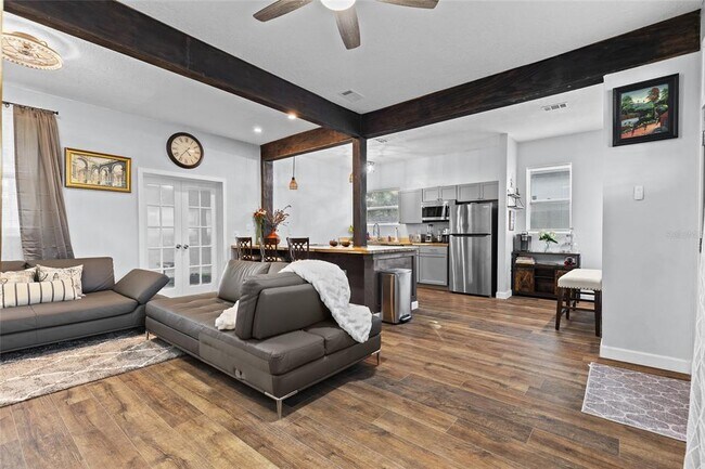 Photo - 234 W Magnolia St
