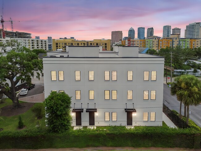 Building Photo - Canvas GWX Unit 1218 E Kay St #3 Rental