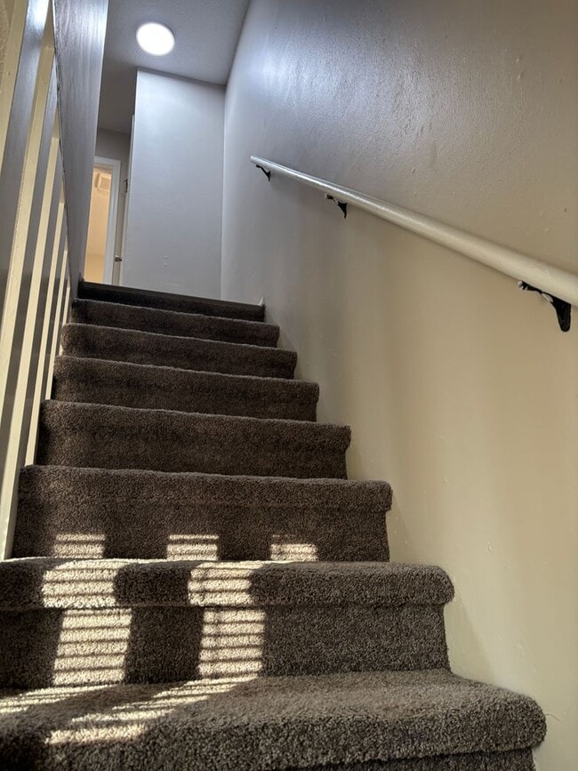 Photo - 713 N 6th St Unidad 103