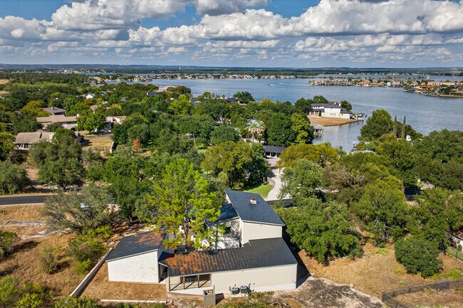 Photo - 820 Broken Arrow