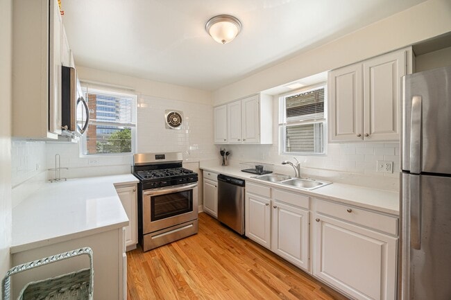 Photo - 1012 Garnett Pl