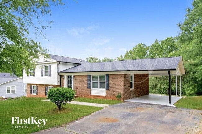 Building Photo - 2350 Woodgreen Rd Rental
