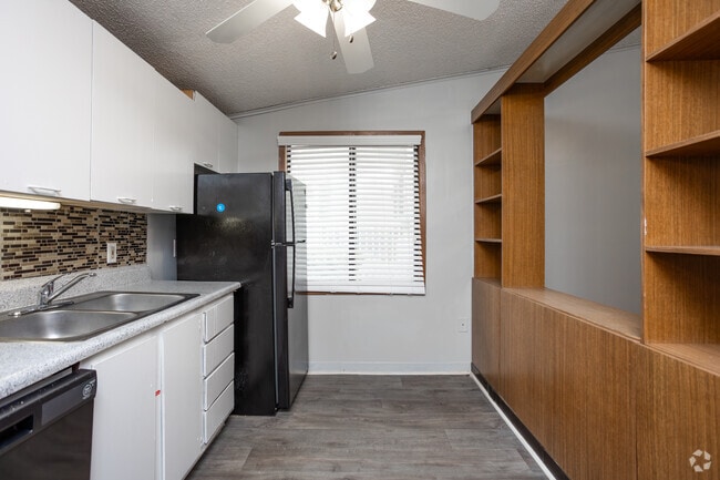 Interior Photo - Vineyard Pointe Apartments