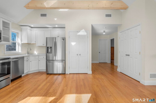 Photo - 18 Madeline Dr