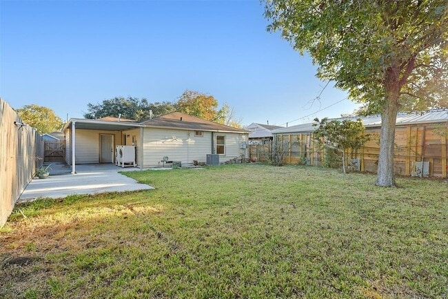 Photo - 8169 Garland St