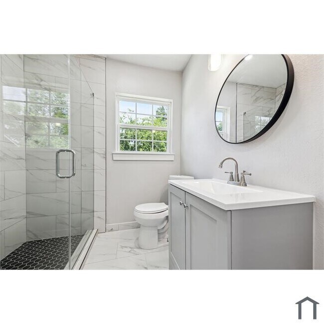 Photo - 3431 Rosedale St