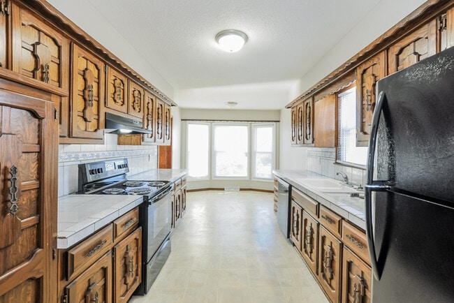 Photo - 204 N Woodson Dr