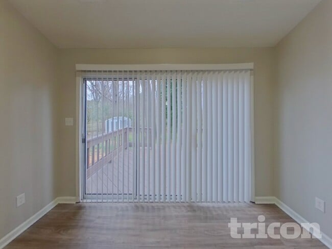 Photo - 217 Clear Springs Ct