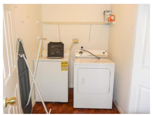 Photo - 440 SE 1st Ave