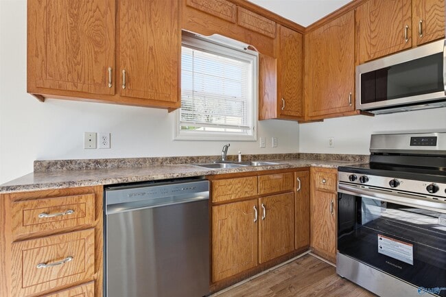 Photo - 104 Bataleur Ct