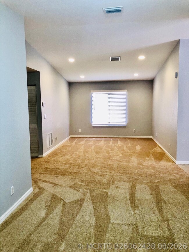 Photo - 4801 SE Graham Dr