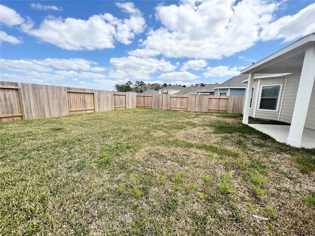 Building Photo - Introducing this stunning new home that ex...