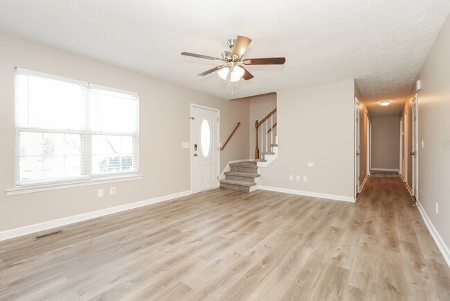 Photo - 1106 Gardendale Dr