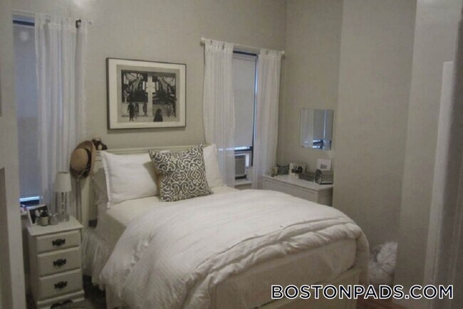 Photo - 15 Aberdeen St Unit 2