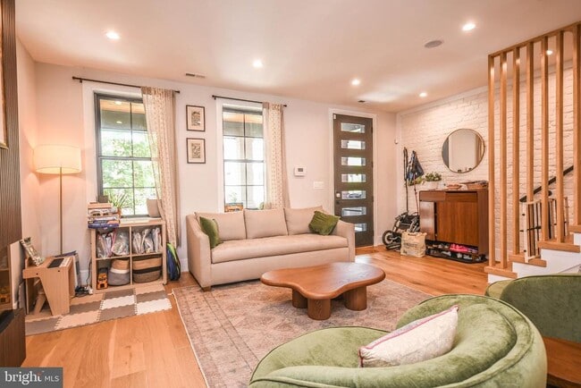 Photo - 1368 Randolph St NW