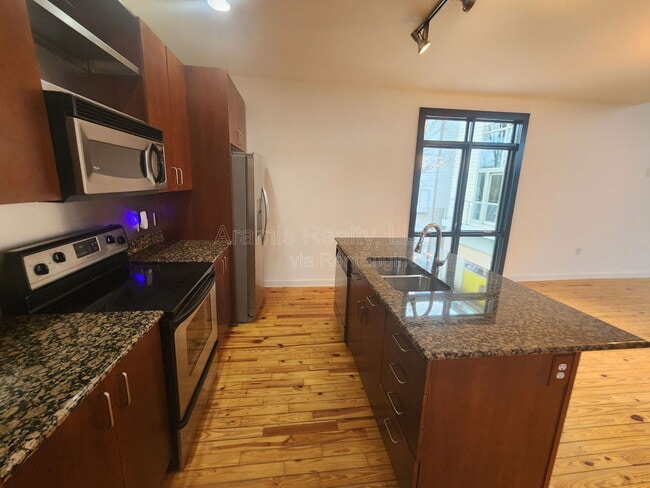 Photo - 1282 MacKintosh pknw