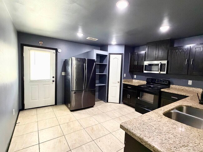 Photo - 5537 Lago Del Valle Dr