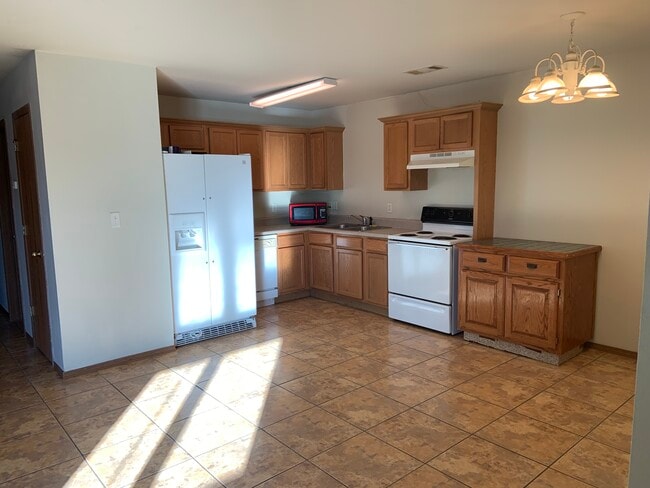 Photo - 309 E Marietta Ct