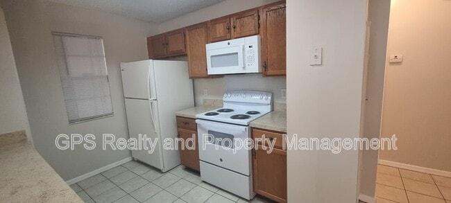 Photo - 956 Forest Ridge Ct House