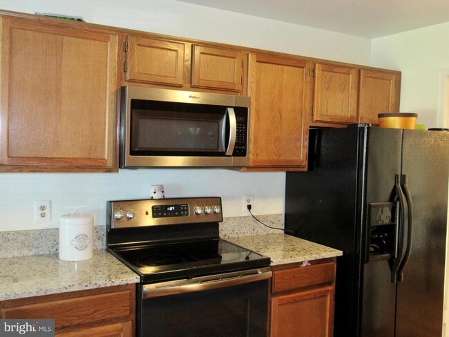 Photo - 14 Tivoli Lake Ct