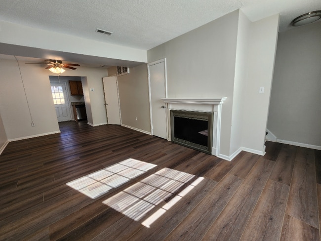 Photo - 12730 Woodside Ln