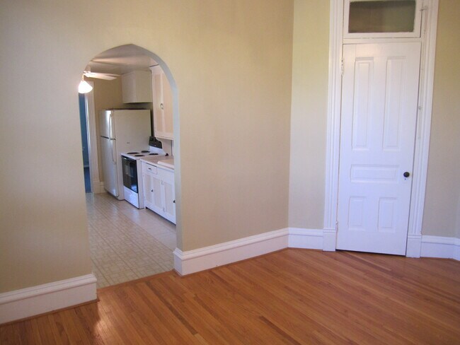 Photo - 804 4th S St Unit Apt 3