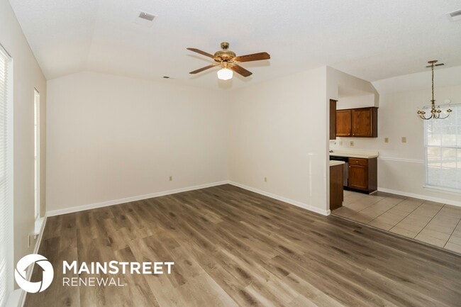 Photo - 2563 Country Trail Dr